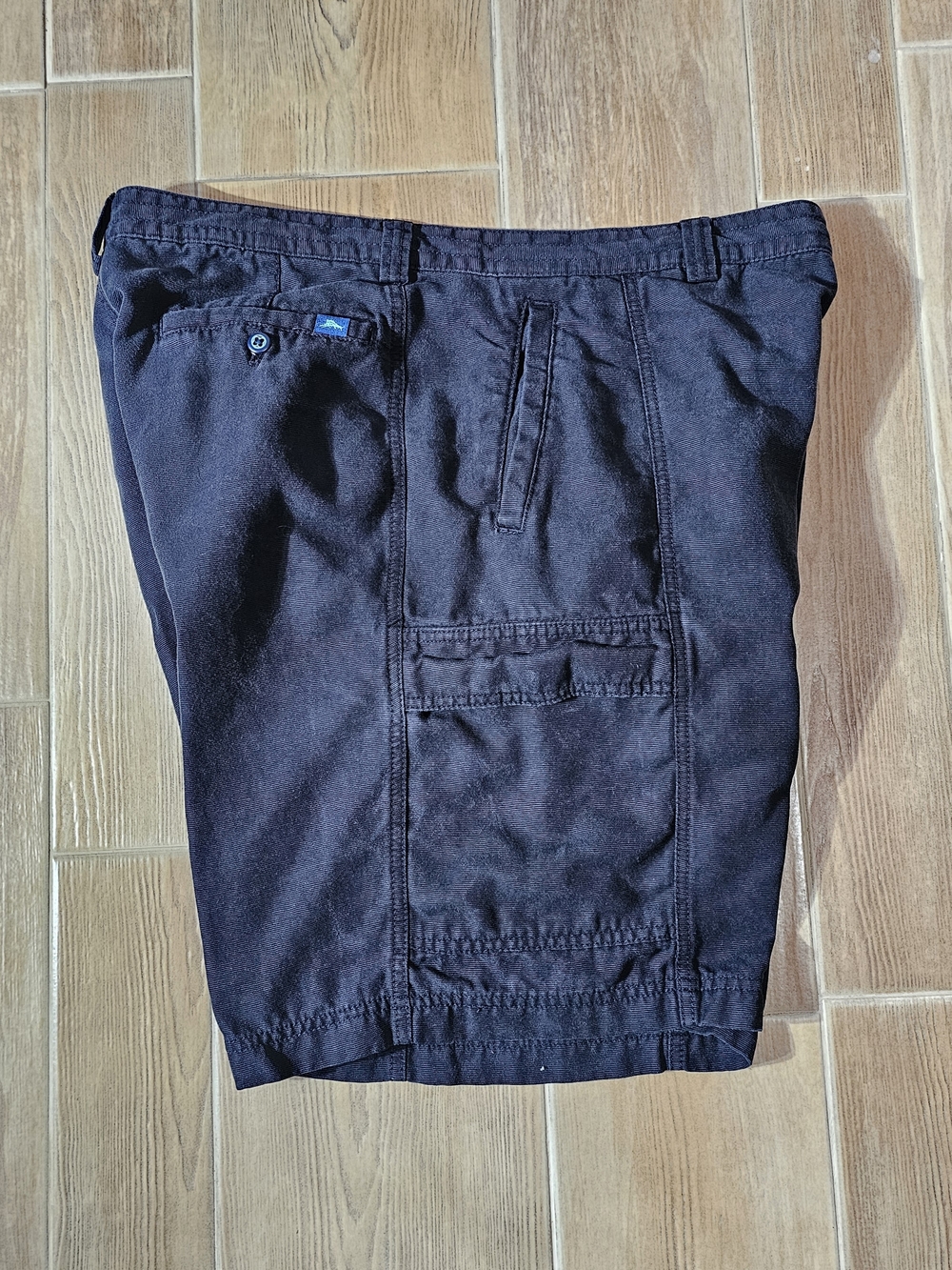 Tommy Bahama Black Flat Front Cargo Shorts, Size 35
